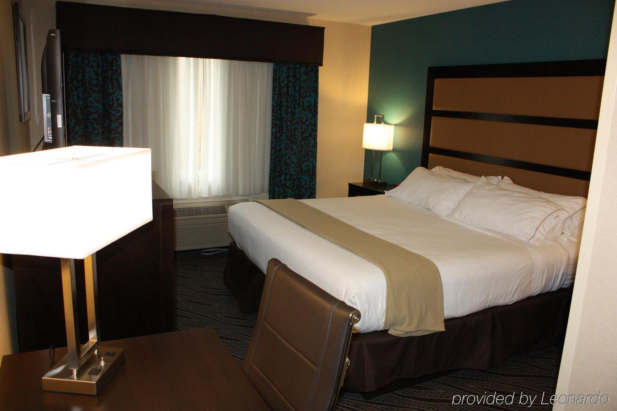 Holiday Inn Express - Ludlow - Chicopee Area By Ihg Exterior foto