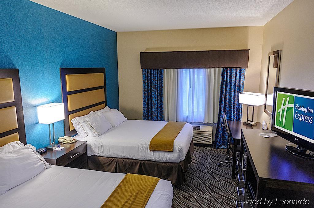 Holiday Inn Express - Ludlow - Chicopee Area By Ihg Exterior foto